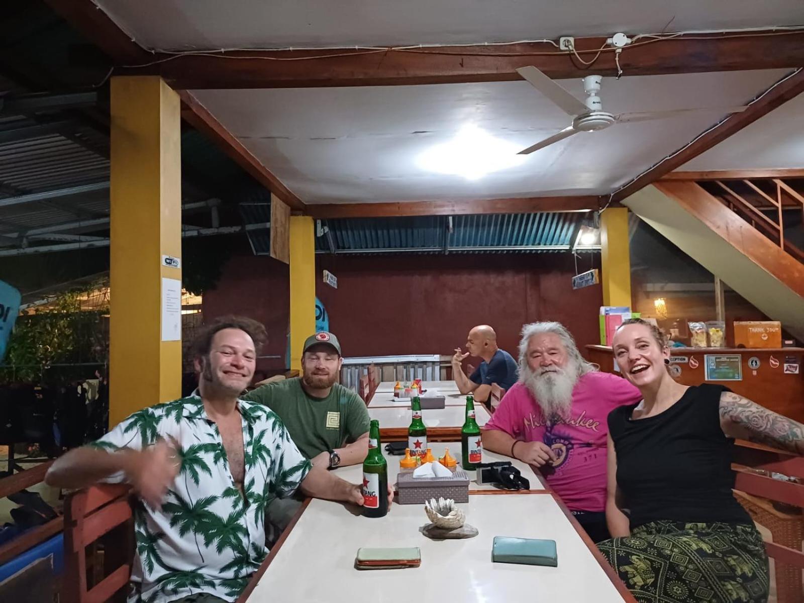 4 Sisters Divers Bunaken Exterior photo
