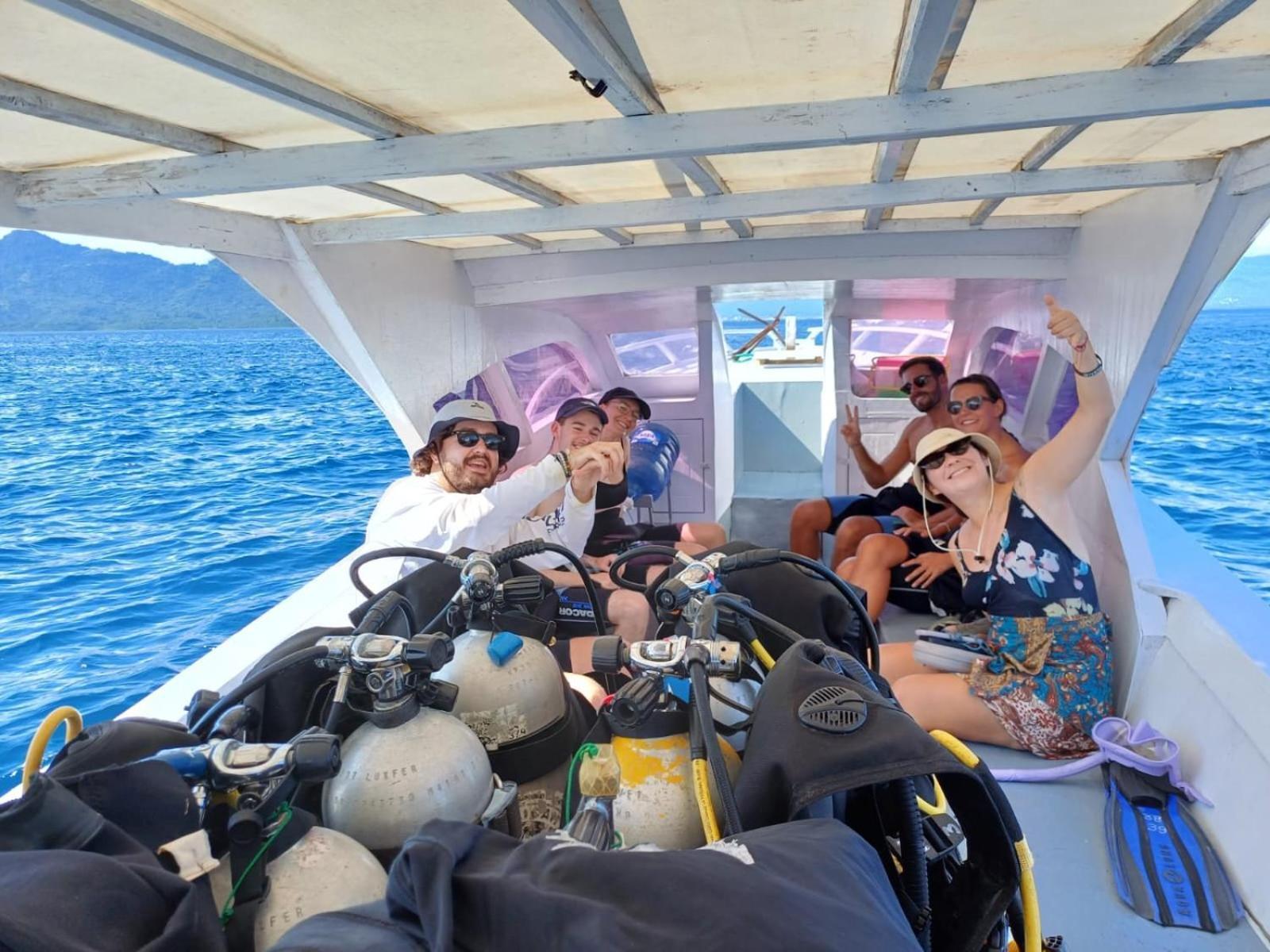 4 Sisters Divers Bunaken Exterior photo