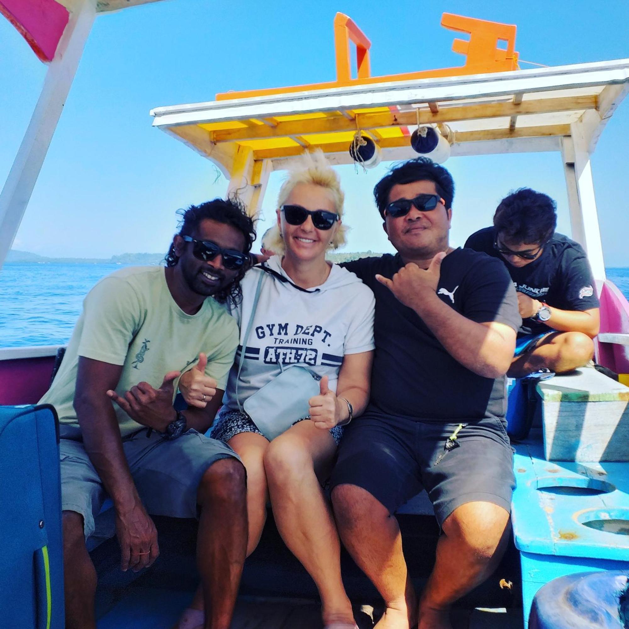 4 Sisters Divers Bunaken Exterior photo