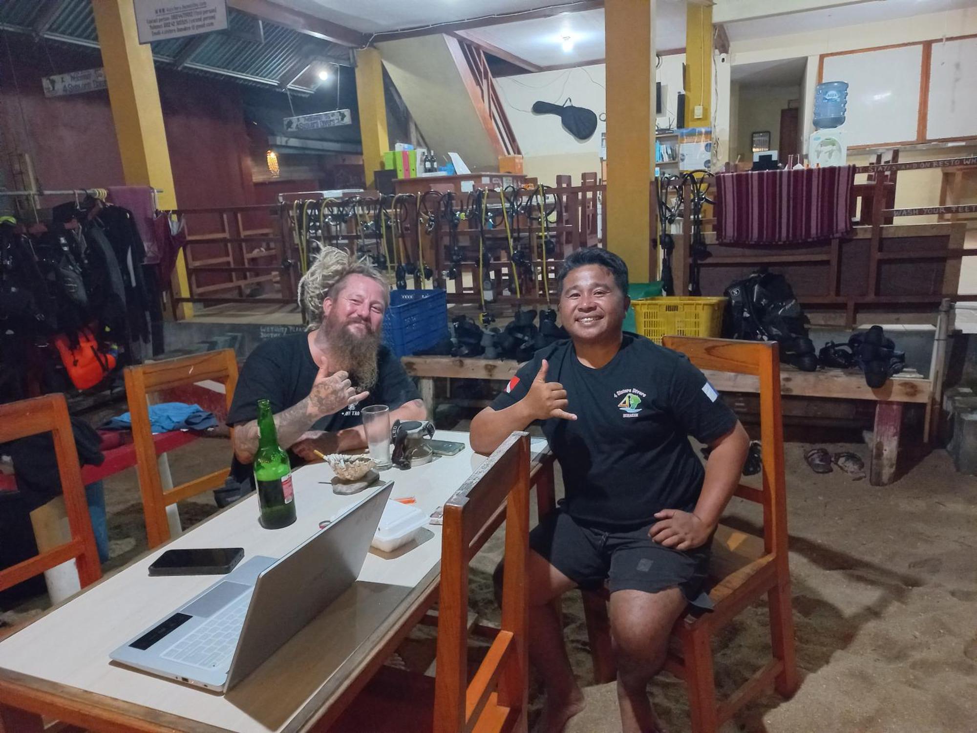 4 Sisters Divers Bunaken Exterior photo